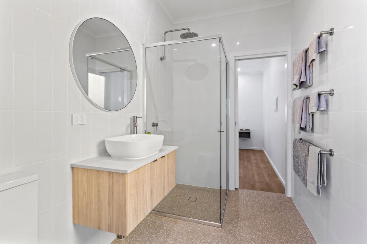 Port Lincoln Beachfront Apartments Экстерьер фото