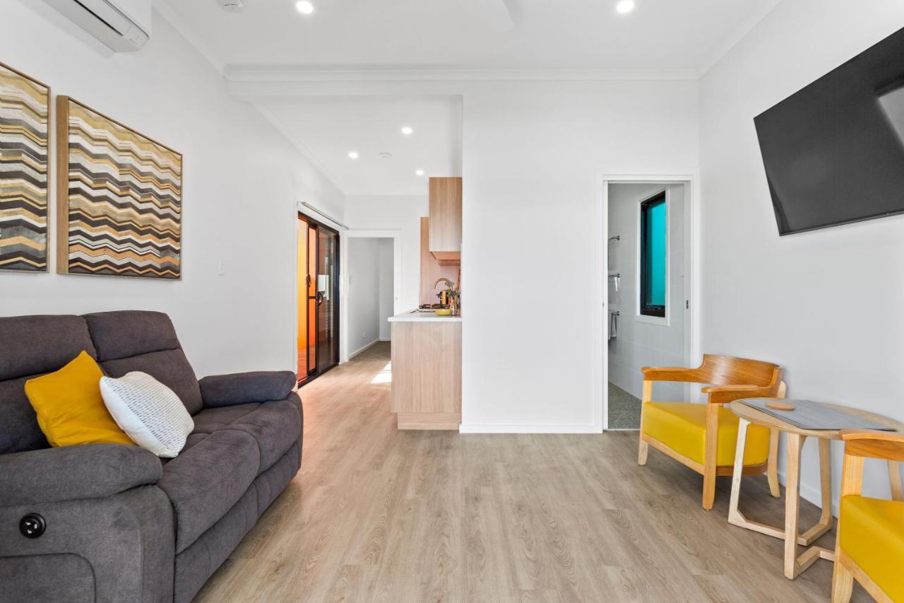 Port Lincoln Beachfront Apartments Экстерьер фото